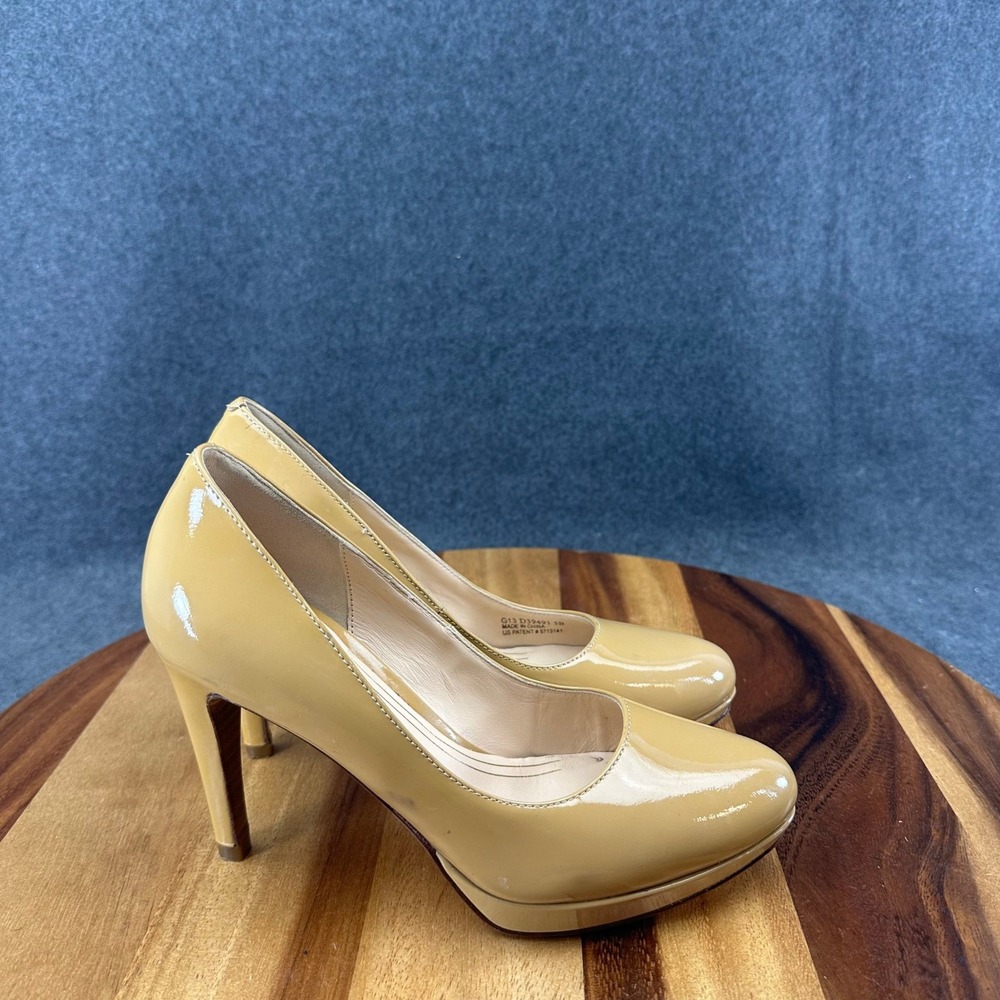 Cole Haan Nike Air Nude Beige Patent Leather Platform Pumps D39491 Womens 5B